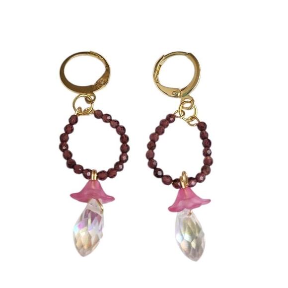 18k Gold Plated Crystal Teardrop Frosted Flower Garnet Hoop Dangle Earrings - Picture 1 of 3